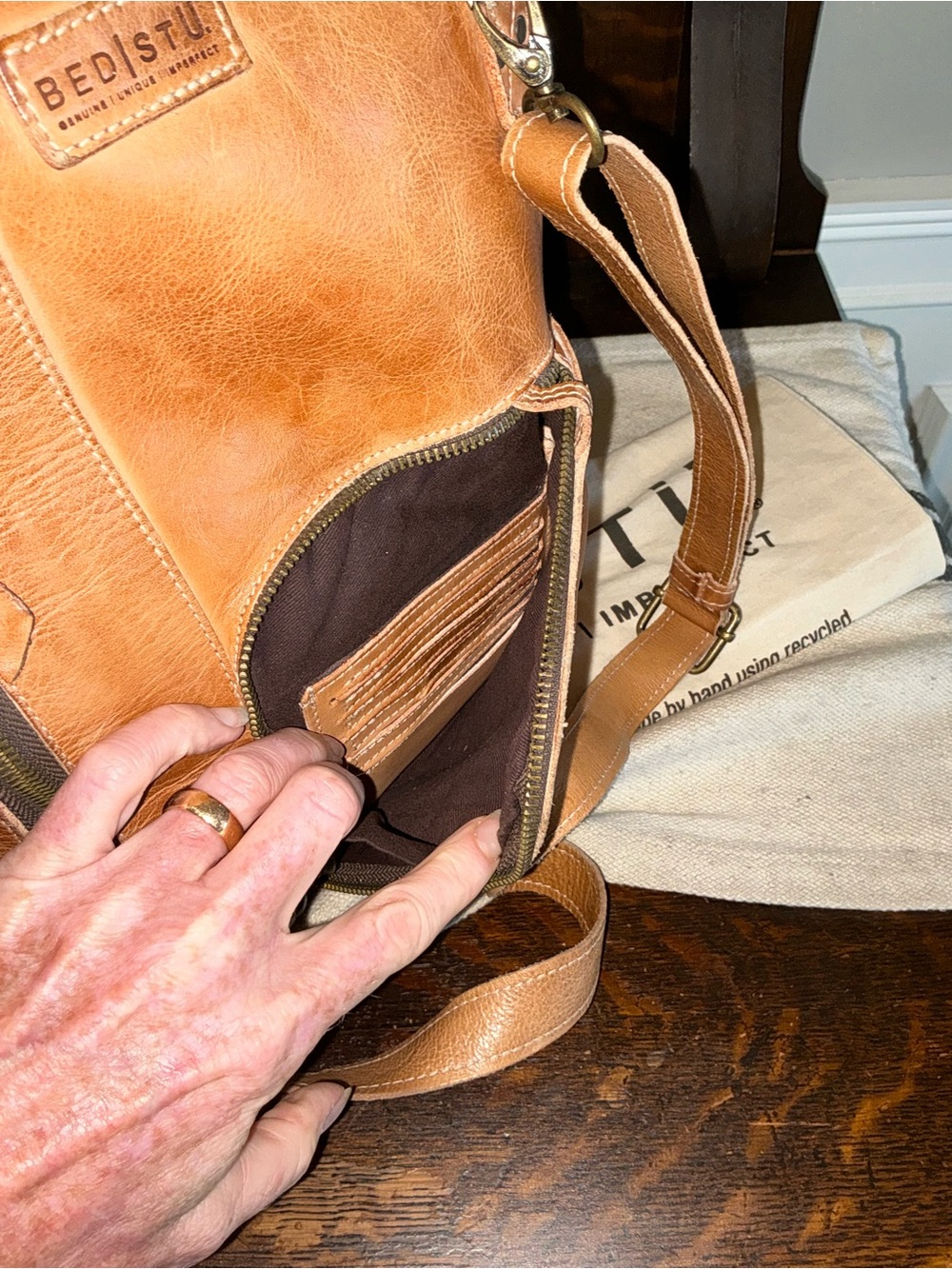 NWOT Bed Stu Aiken Leather Crossbody Convertible Bag Tan Rustic Retail $280 - Picture 12 of 15
